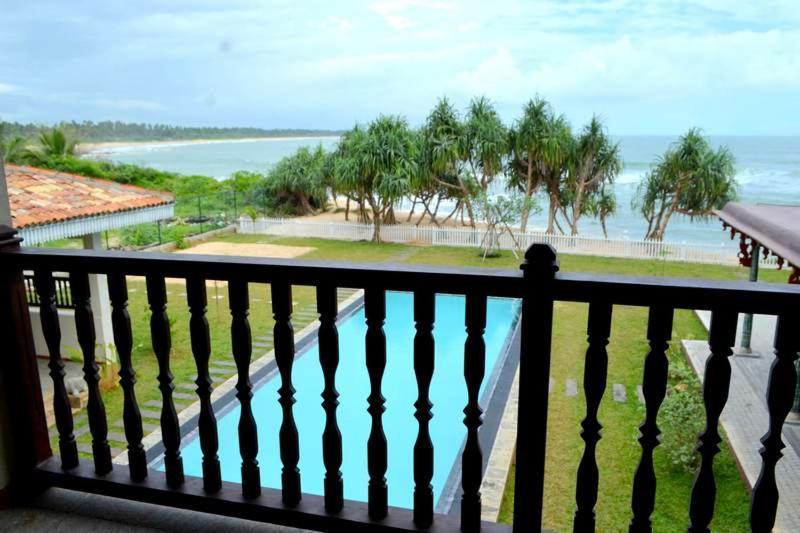 Guru Beach Resort تانجالي المظهر الخارجي الصورة